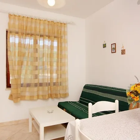 5301b Apartment *