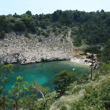 5301b Vrbnik (Primorje-Gorski Kotar)