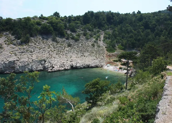 5301b Vrbnik (Primorje-Gorski Kotar)